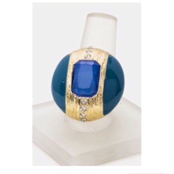 Green-Blue Gold Rhinestone Stretchy Statement Ring – One Size Fashion Jewelry - Picture 4 of 5